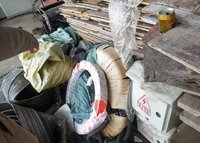 四川绵阳因工程结束，出售建筑工程用电缆电葫芦电焊机模版钢架床各种工具等