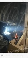 锻造厂处理75公斤空气锤，闲置能用，打隧道用的12吨台车（工字钢厚铁），有图片