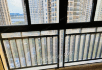 荣成市 出售那香海标准一室一厅现房客厅带窗户带南向大阳台