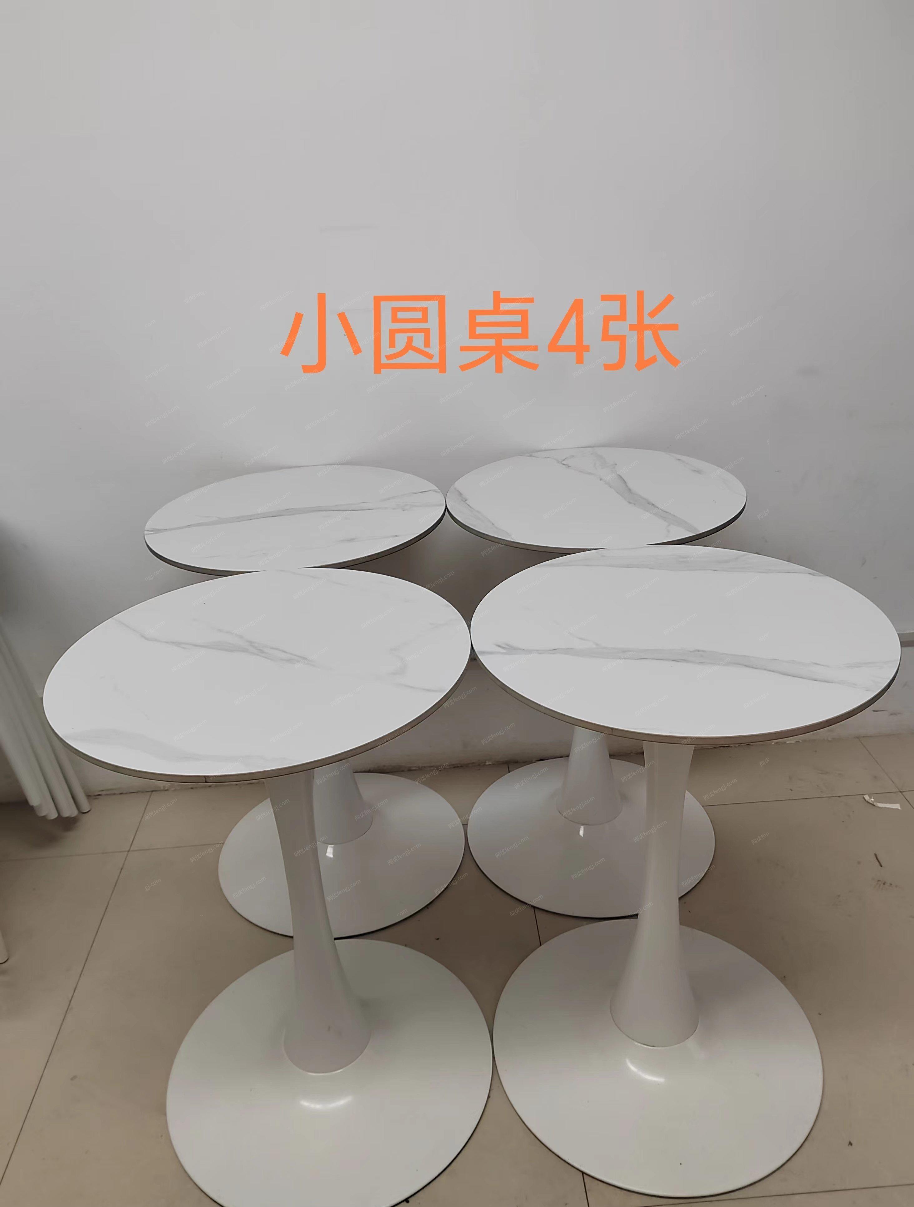 广西河池9.5成新奶茶店一套设备转让（制冰机 冰柜 操作台 等）