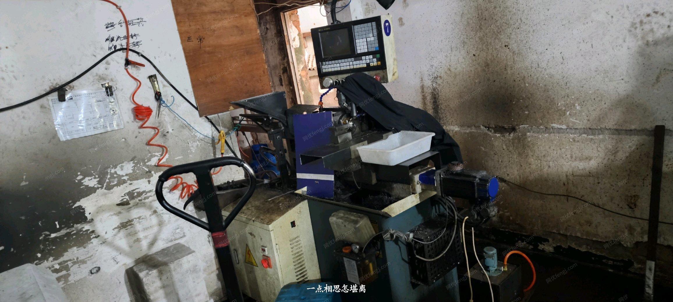 浙江宁波出售两台数控自动车床，一台液压后进料，一台气动前进料（线轨）