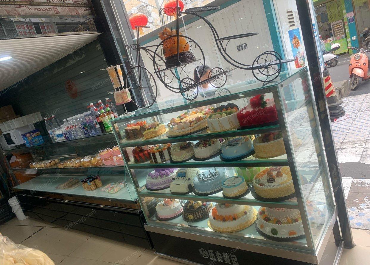 广西南宁转让蛋糕店设备，新麦36盘冷藏发酵柜，空调，冰箱等全套工具设备