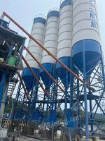 马鞍山出售4只标准150吨水泥罐，带落地除尘9节罐，需要的老板抓紧时间，打包优惠