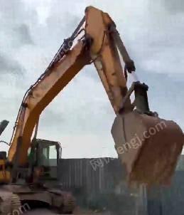 陕西西安拆迁商处置三一235挖机2台
