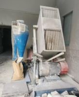 广东广州因搬厂原因，现低价转让一台破碎机跟一台磨粉机