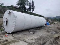 云南镇雄出售四个100吨水泥罐，下料高度4.5米，直径3米，需要联系