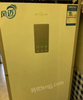 陕西渭南两台柜机空调出售，一台美的，一台TCL，八成新，另外还有2米?的投影设备