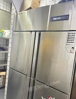 本店位于天元四季城，有一套厨房设备转让出售（急转）八成新！