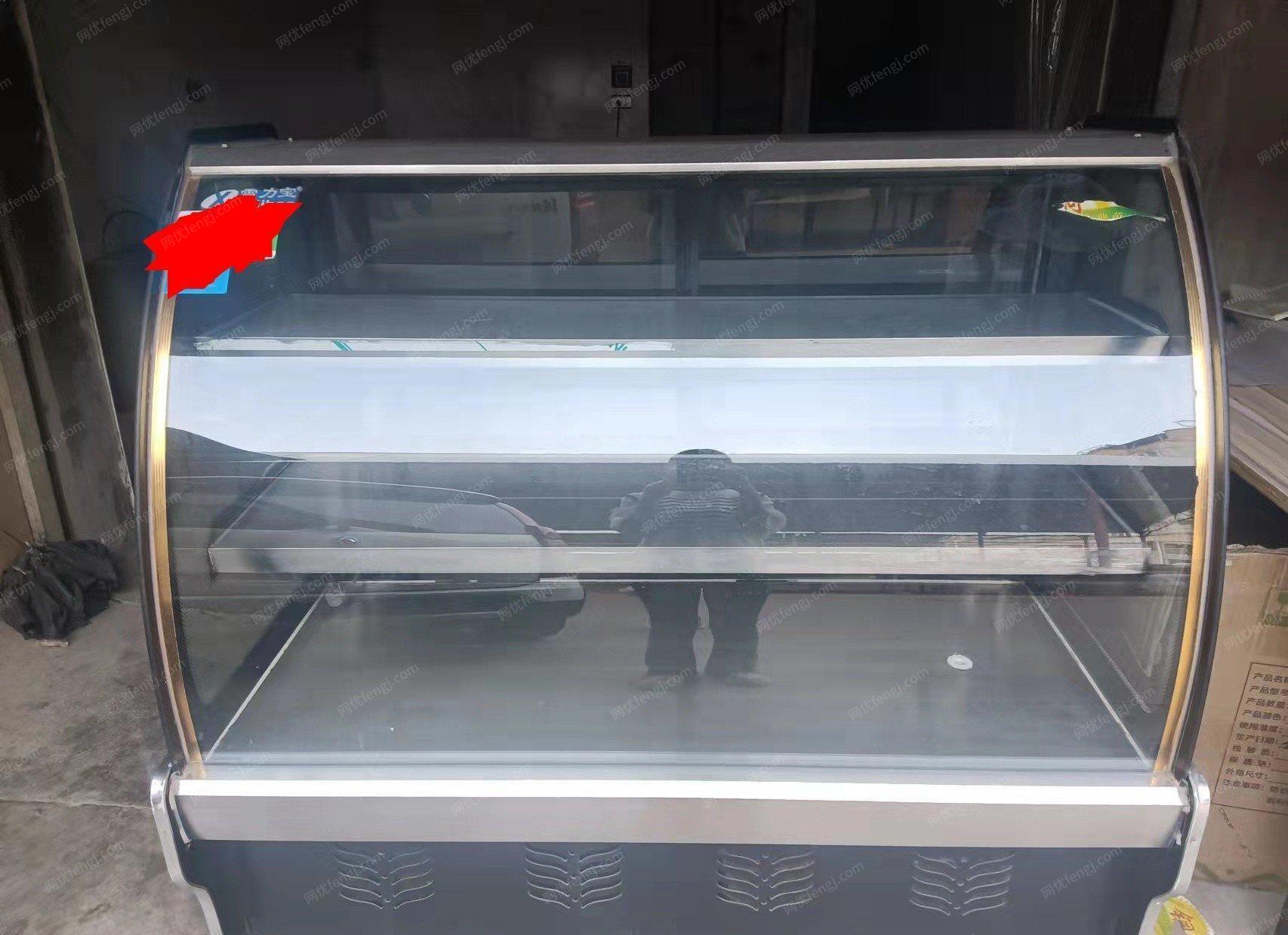 陕西西安个人闲置出售保鲜柜，一年九成新，1.3米长，1.2米高的尺寸