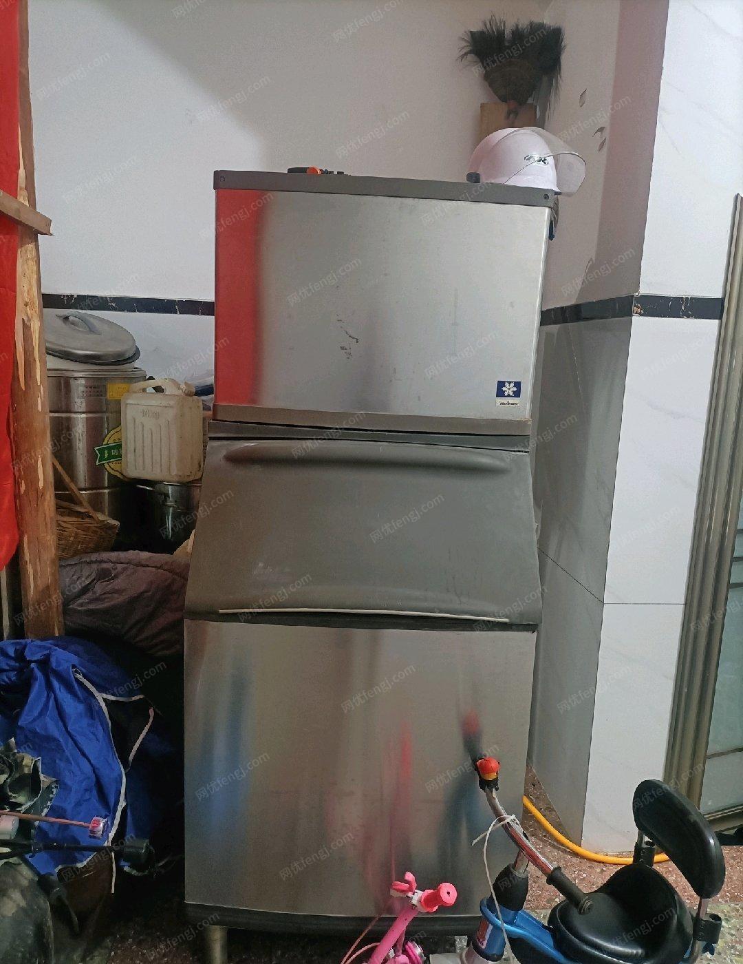 福建宁德万利多500磅制冰机出售，展示冰柜，东贝冰琪淋机
