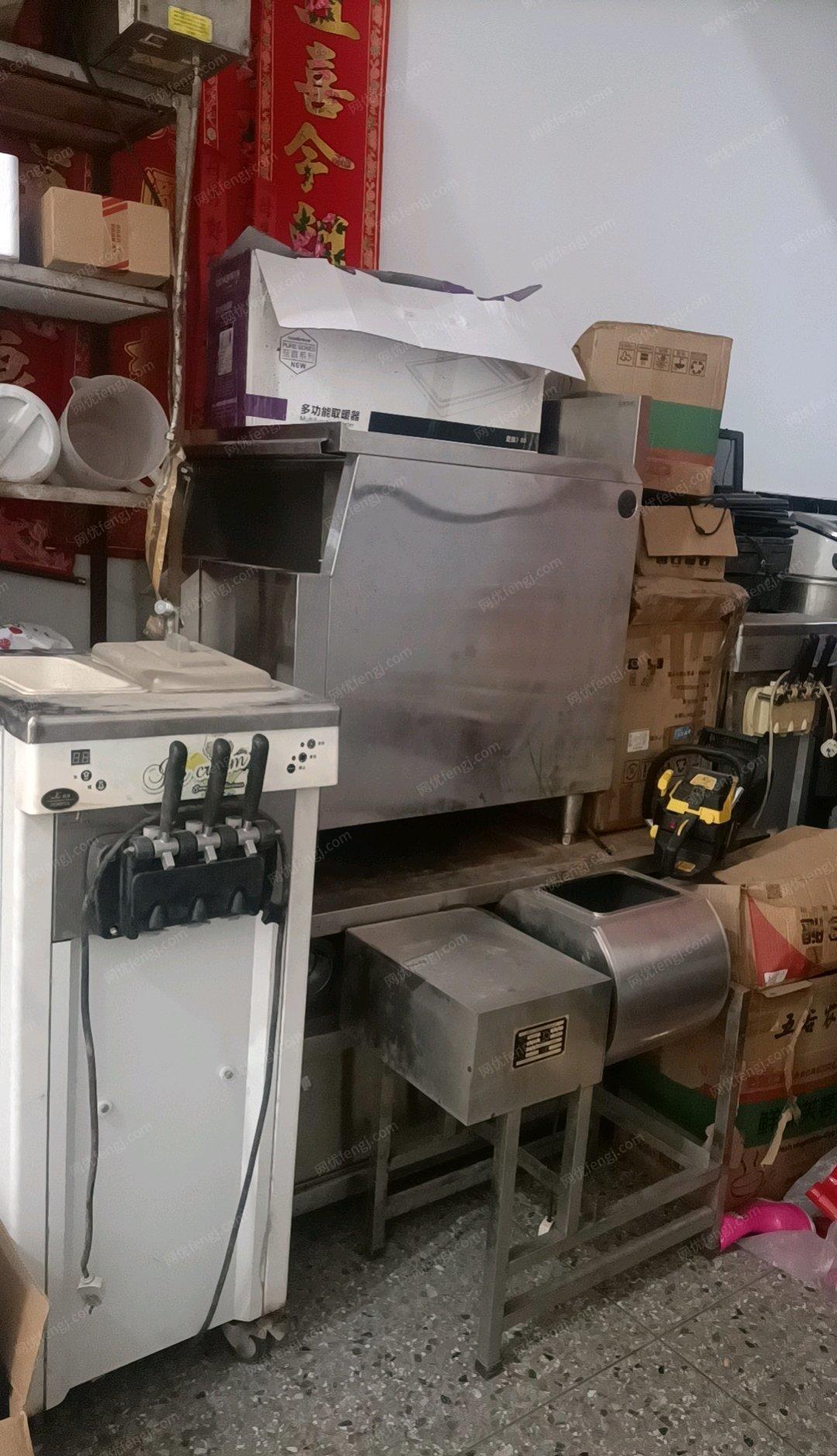 福建宁德万利多500磅制冰机出售，展示冰柜，东贝冰琪淋机