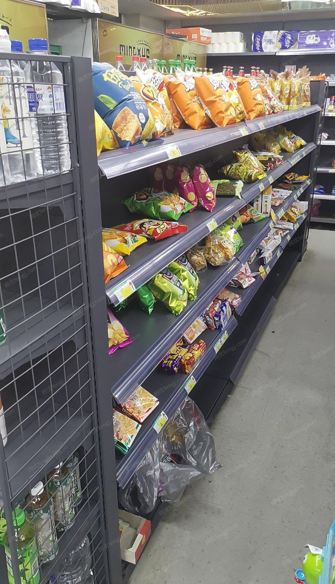 吉林长春低价出售去年买的超市货架，冰箱