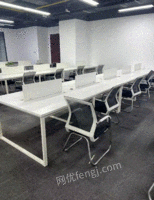 湖北武汉转让50套职员办公桌，9成新，四人位简约办公桌椅，工位桌椅，电脑桌椅