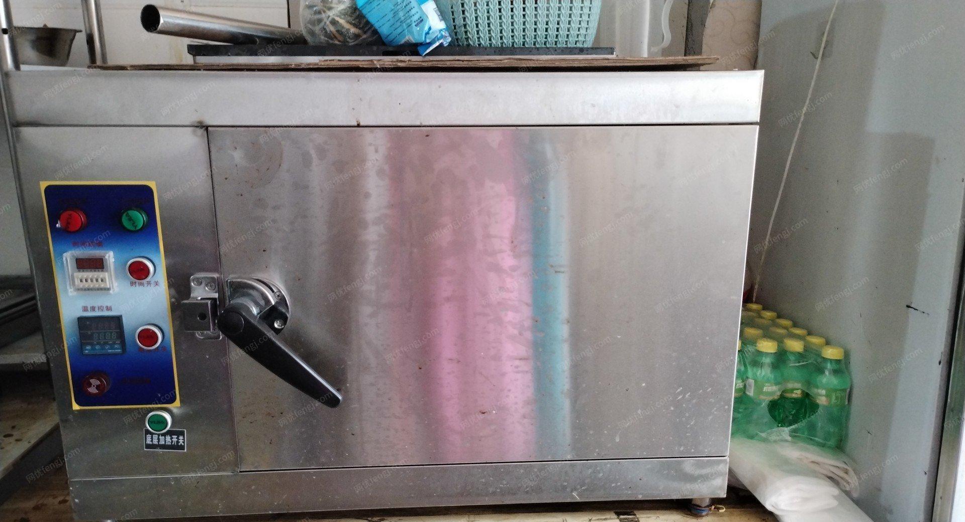 贵州遵义9.5成新烤鱼机器，现在低价处理，才买一个多月