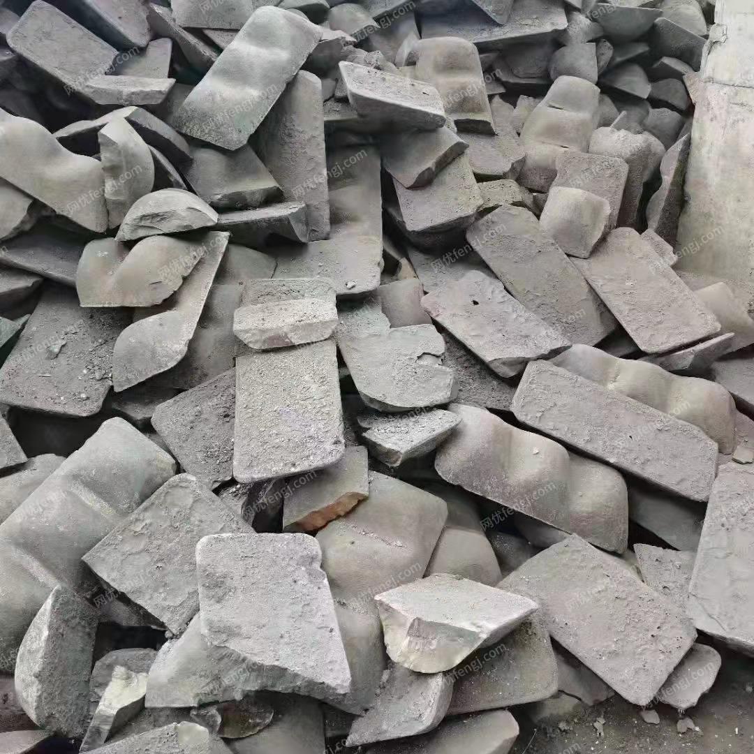四川地区出售高磷生铁500吨