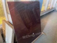 出售玻璃，碎玻璃价格出售，1100×1300,厚度3.2毫米，茶色透明
