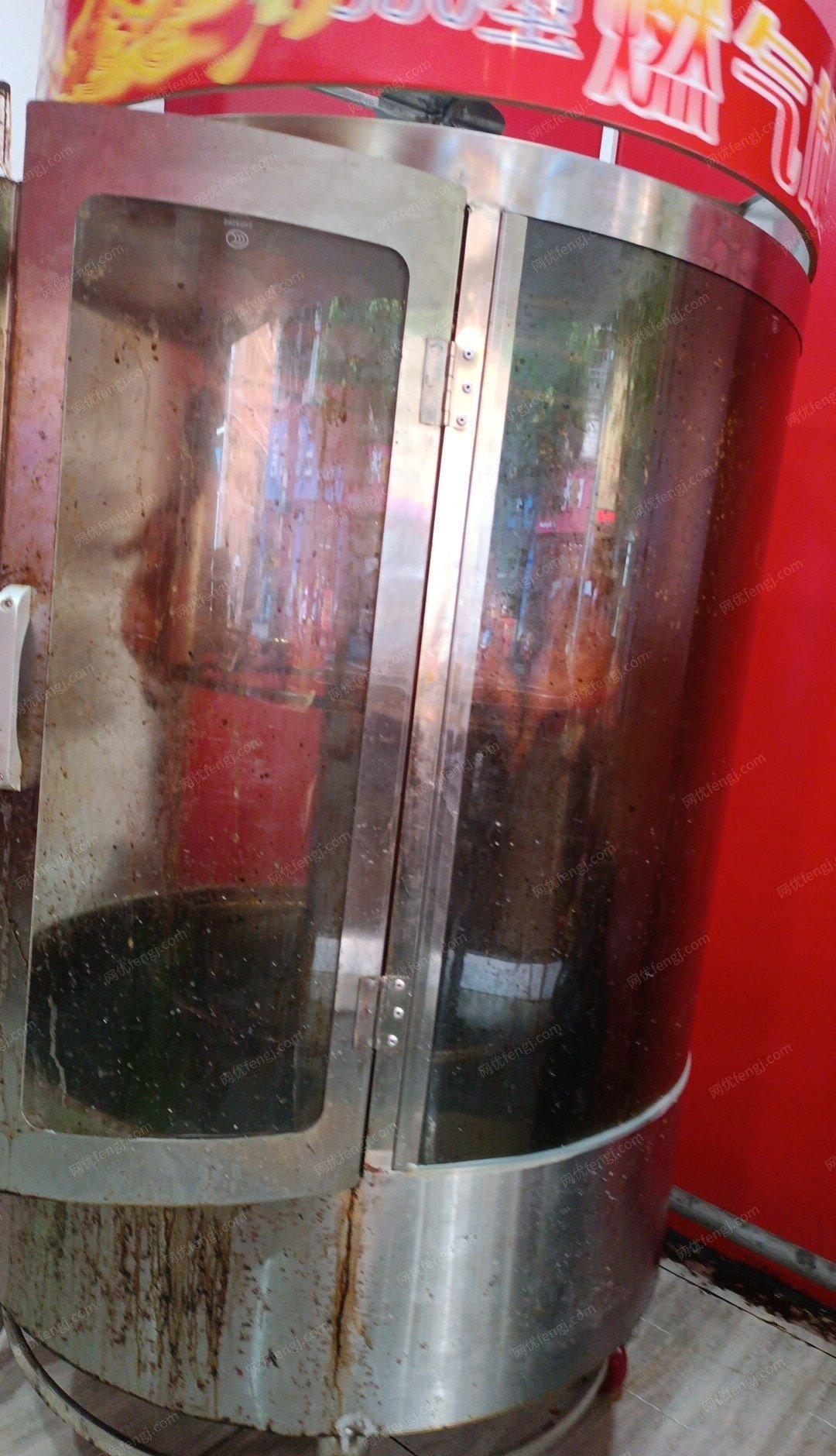 重庆梁平区烤鸭炉使用3个月出售