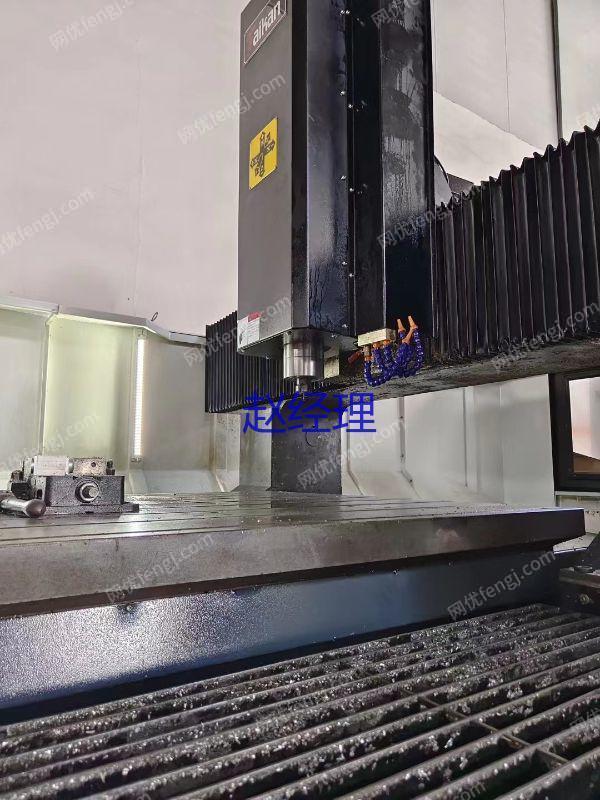 现货库存处理二手台群C-1250精雕机系统:新代21MA