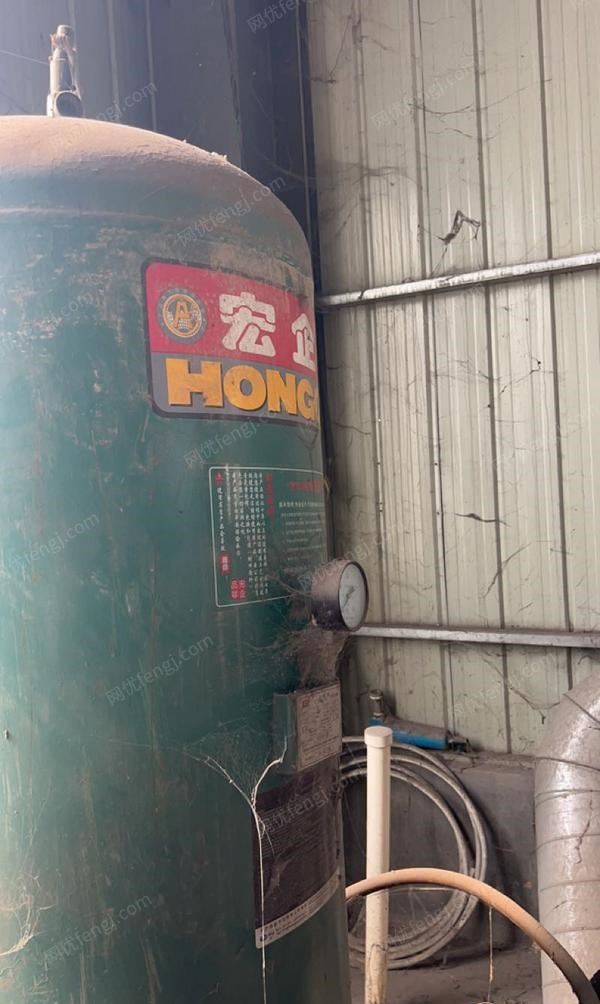河南许昌转让螺杆空压机，一手货，捷豹品牌。还有冷冻式空气干燥机。