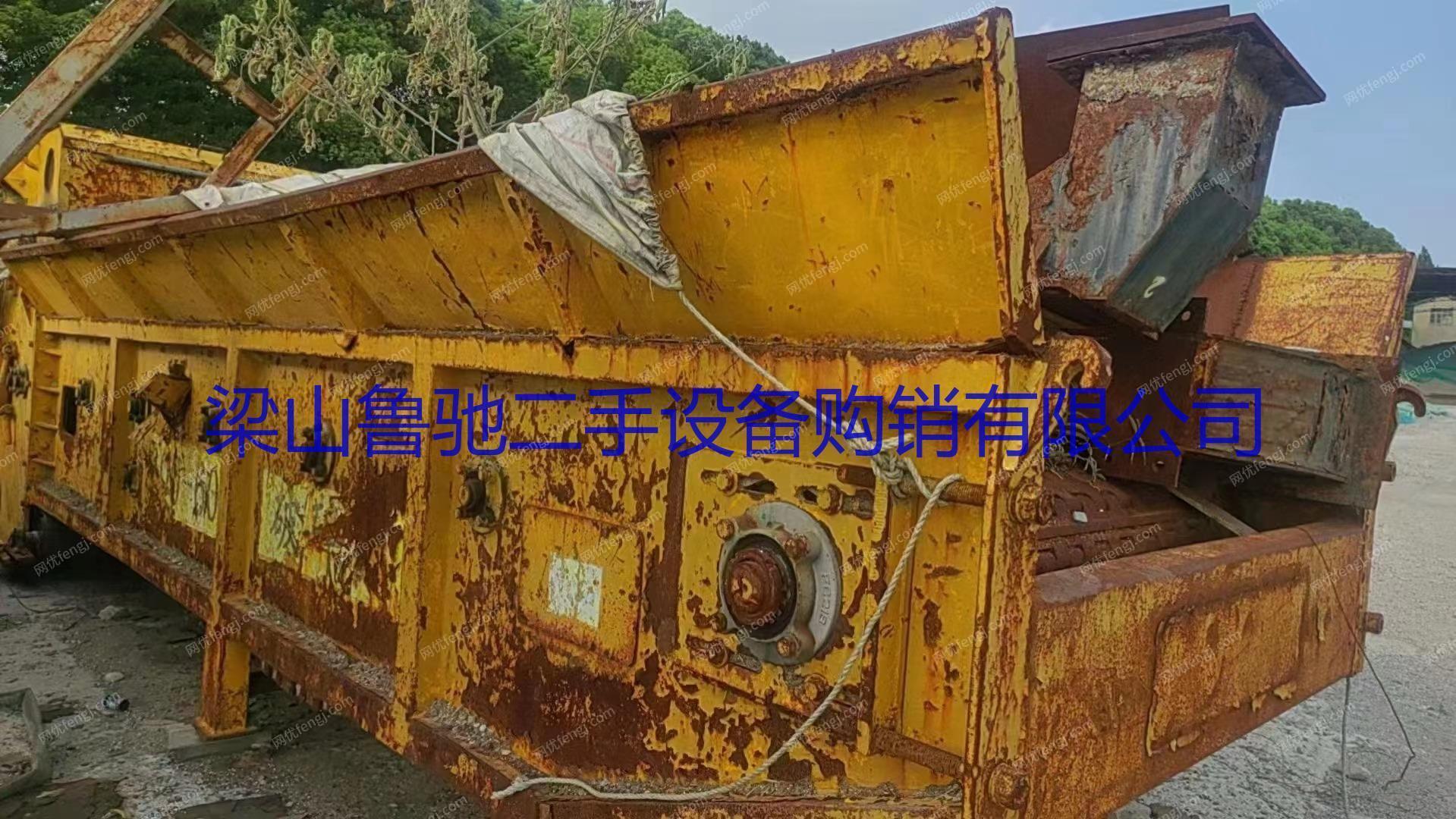 出售1600-600综合破碎机,宏鑫锤头破碎