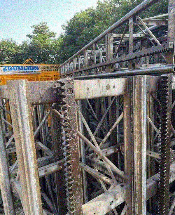 二手建筑施工電梯出售