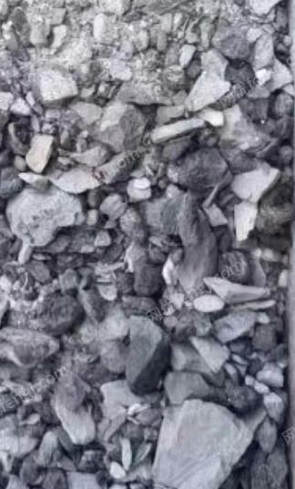 大量出售粉煤灰，炉渣。