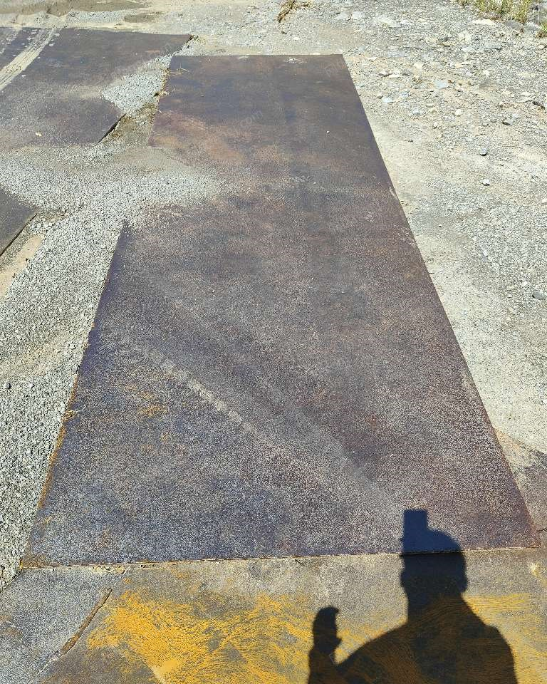 山东济南供应四块铺路铁板，两块1.6厚的，两块1.2厚的