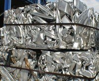 回收各种废铜铝铁，不锈钢