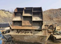 山东淄博矿山设备出售，挖掘机，装载机，破碎机，制砂机，电机，雾炮
