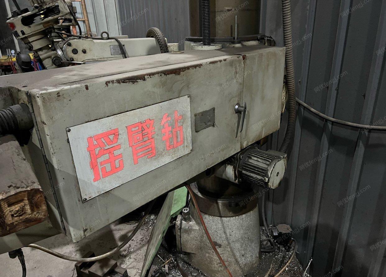 浙江温州设备升级，场地不够用，转让中捷3050摇臂钻，处理价3.88万，接受的联系