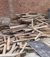 出售自家建房剩下的木头木板