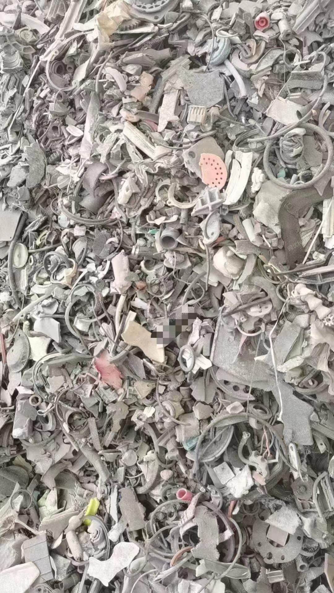 湖北襄阳出售破碎铝废胶料，要的联系