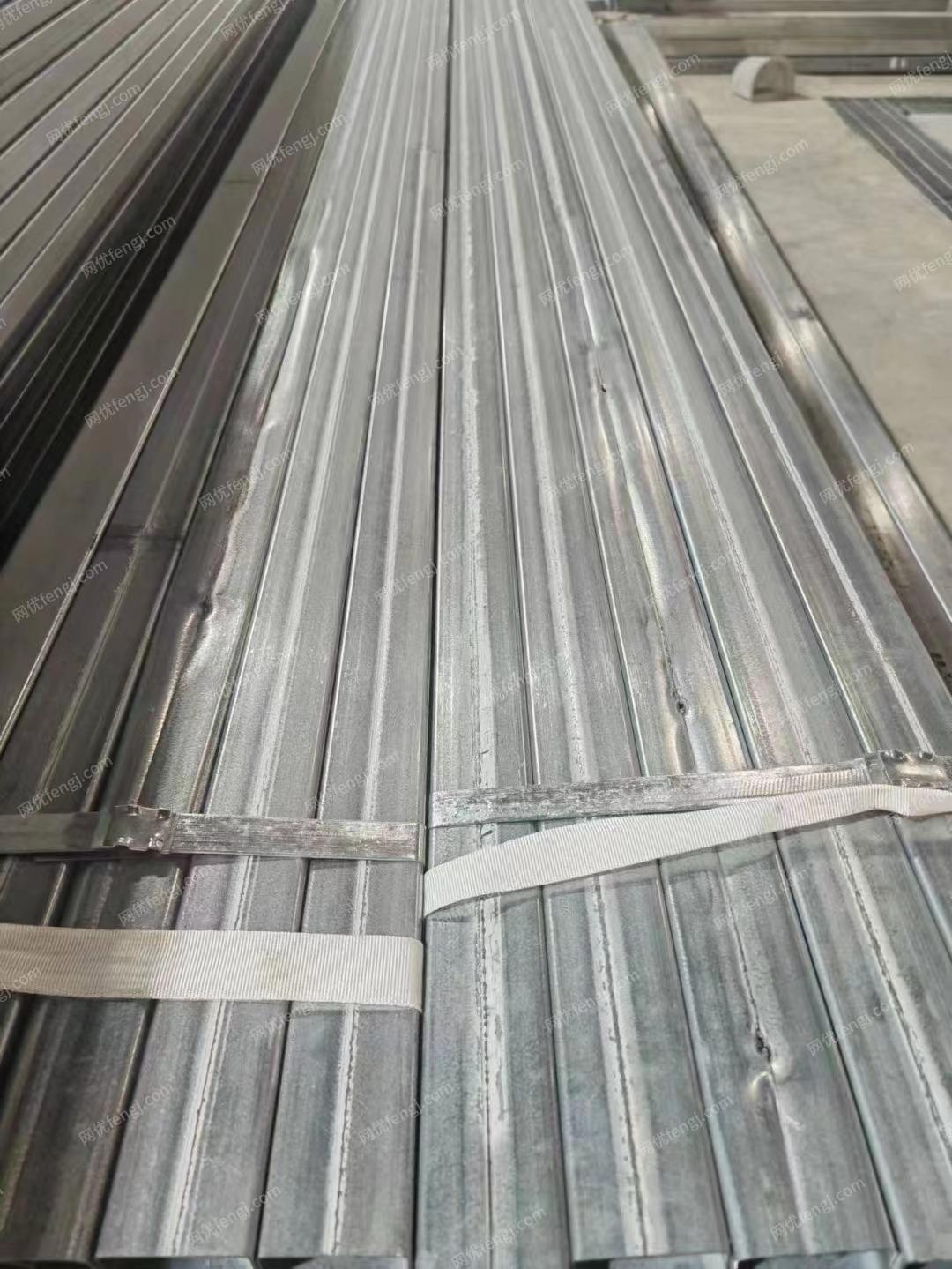 出售锌镁铝接头管2950一吨