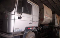 新疆喀什出售达钢全自动同步碎石封层车