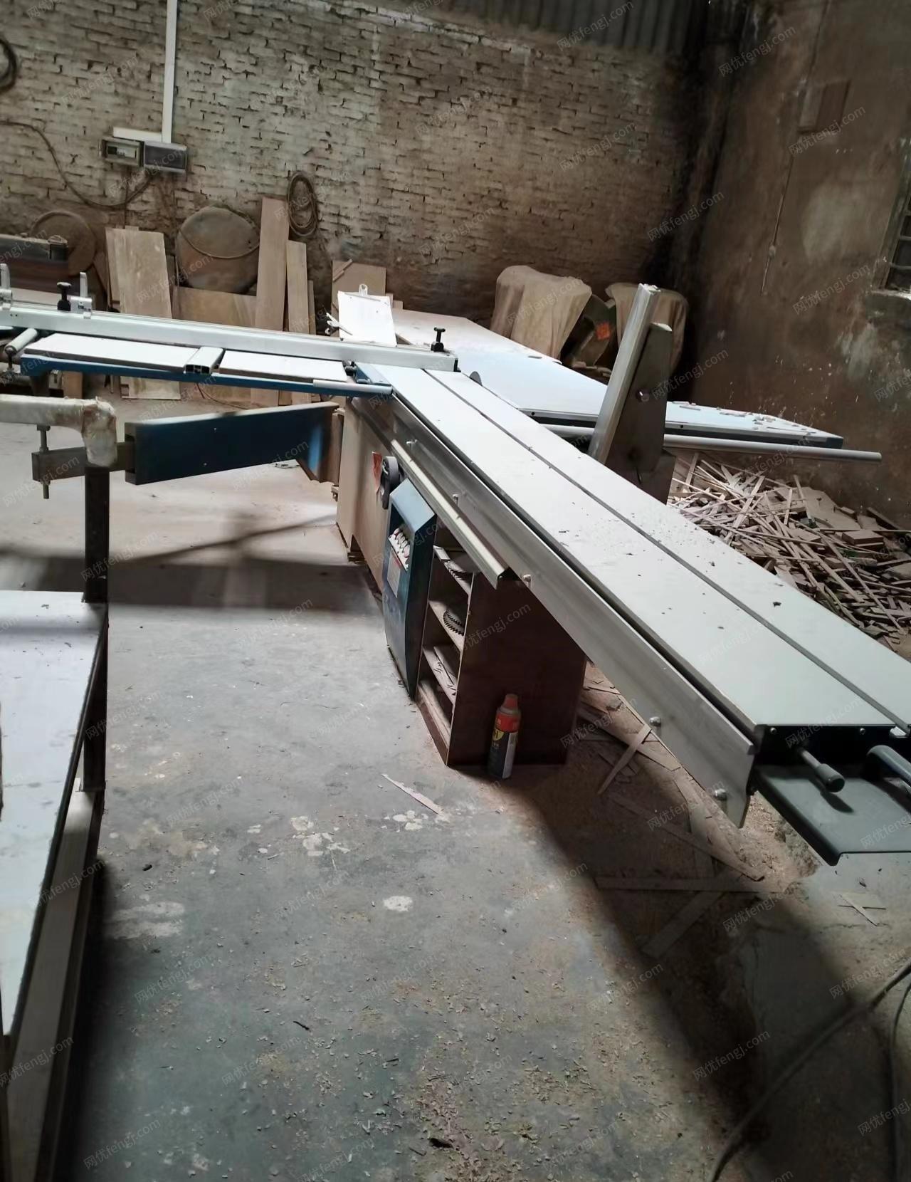 广东广州实木家具9成新处理．45度精密推台锯，压刨机，平刨机，立铣机，吊锣机，地锣机，带锯等