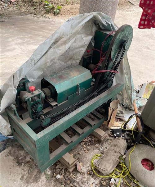 河南新乡99新点焊机和拉直机出售，价格公道，需要的联系