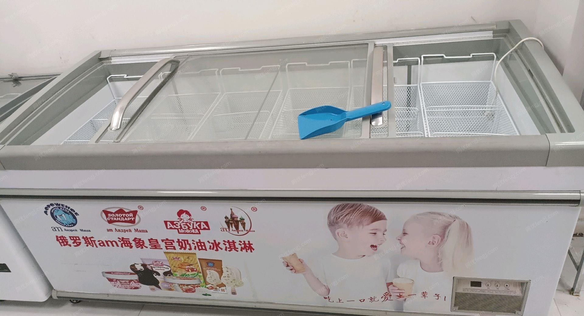 河北邯郸出售6台冰柜，20平左右冷库1个