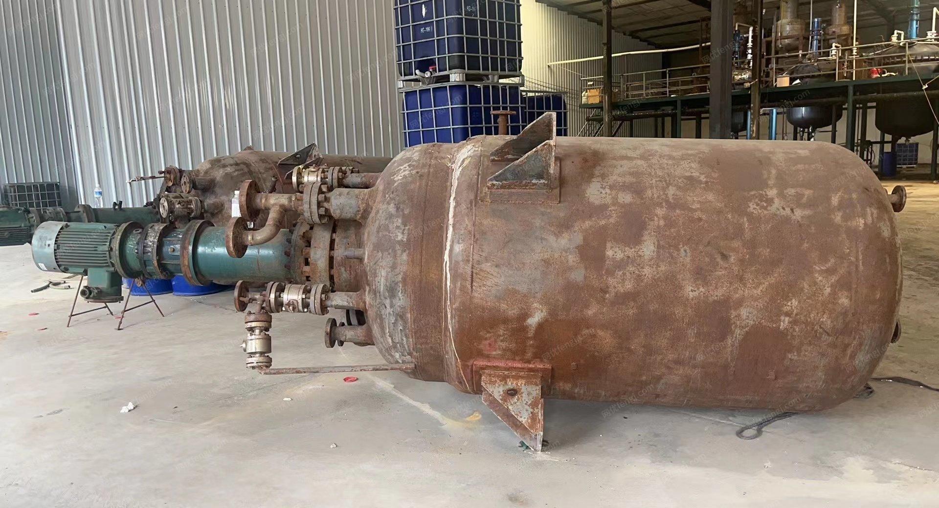 山东菏泽14年两台98公斤压力氢化反应釜出售