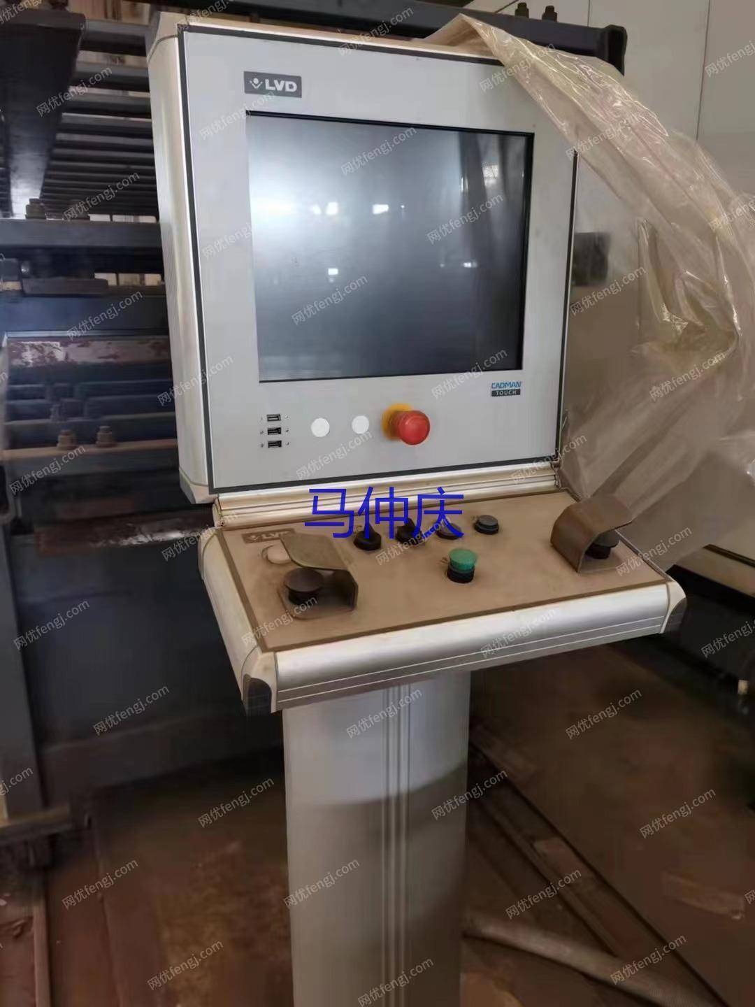 出售2000吨x12米 五轴数控折弯机