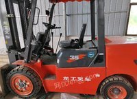 江西赣州4米龙工3.5吨叉车准新车第抱夹低价出售