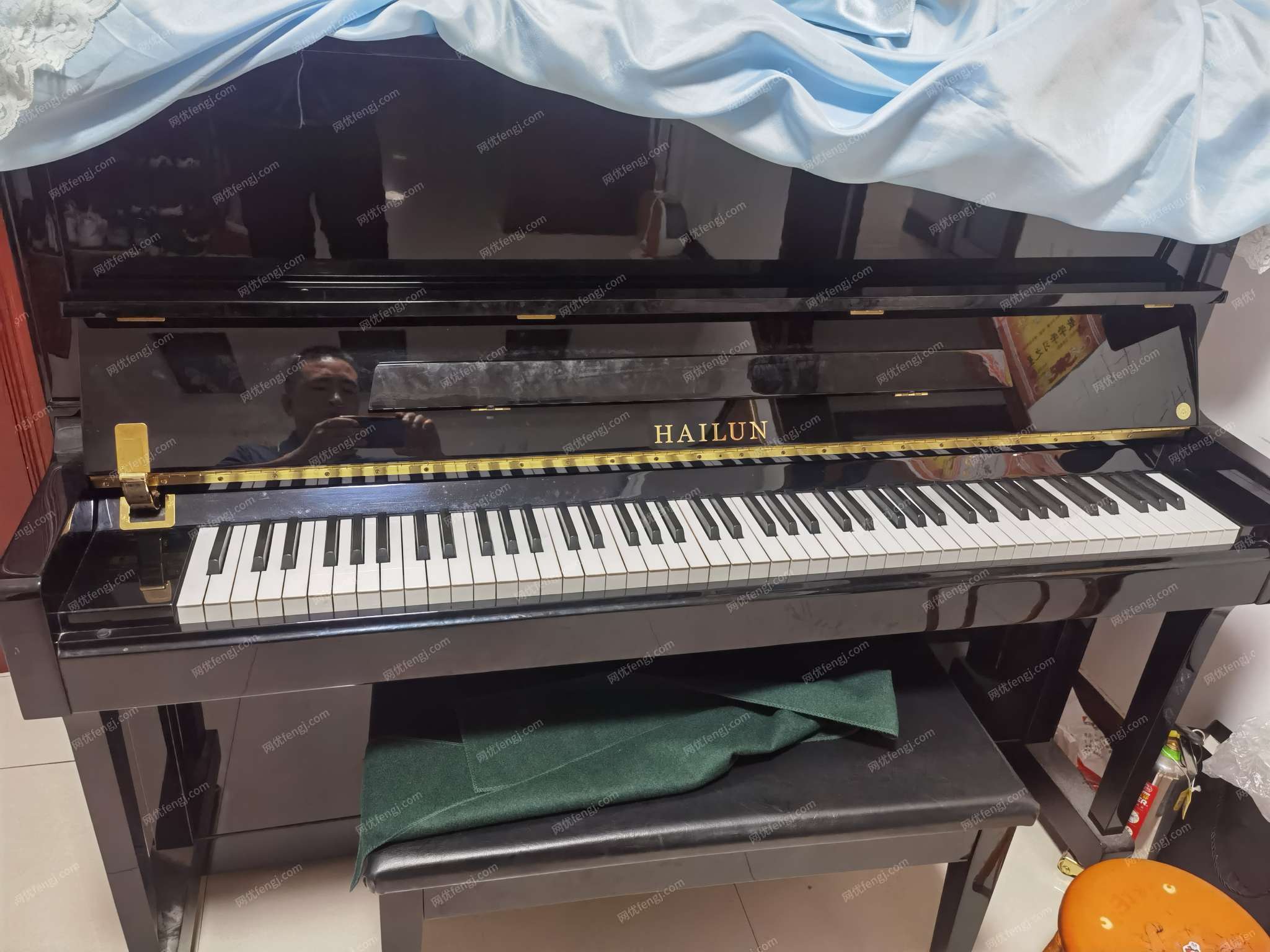  出售九成新钢琴