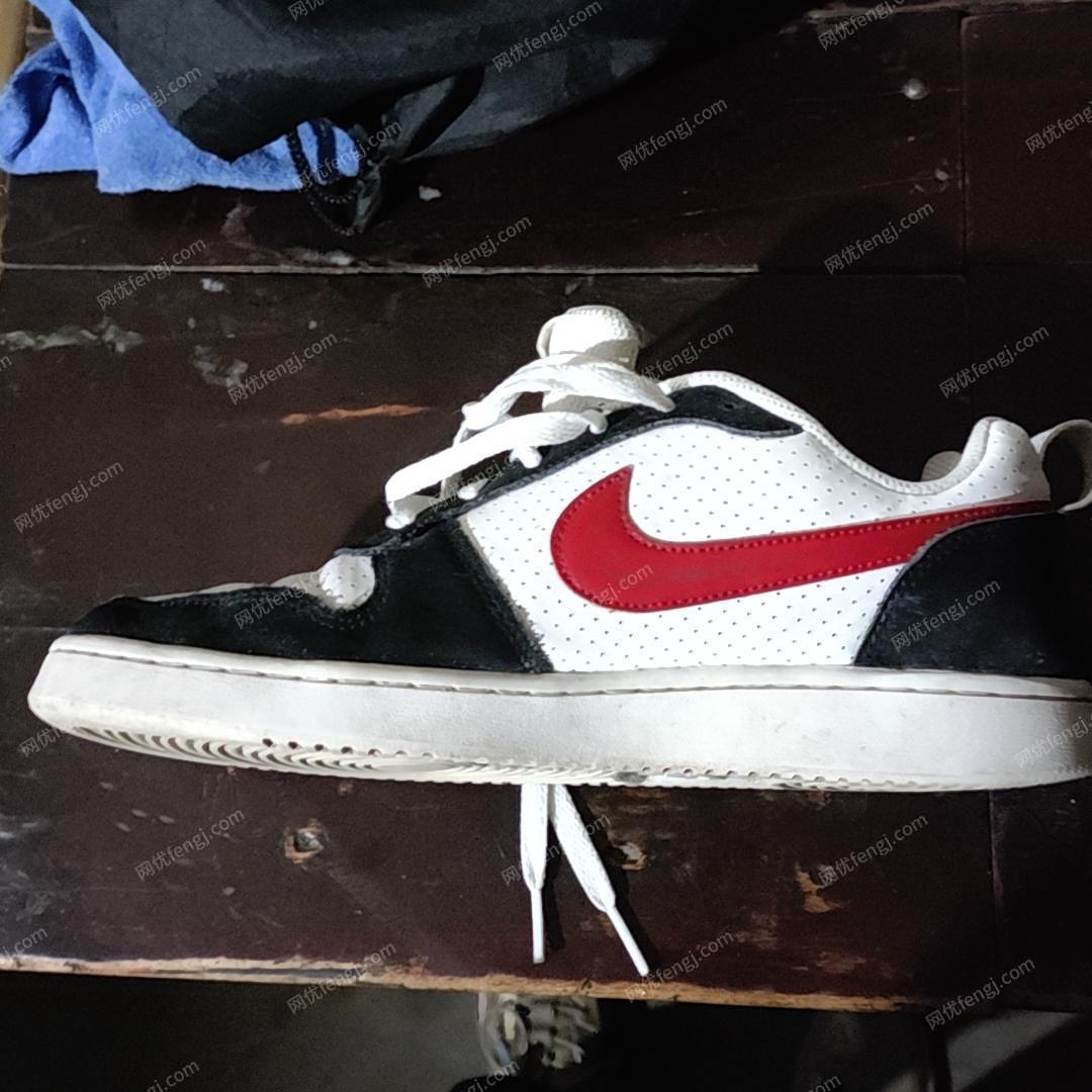 Nike Court Borough low 经典百搭 防滑 低帮 板鞋 男款 黑白红 41码