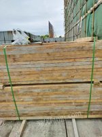 福建地区大量回收新旧二手方木 模板。方钢 钢管