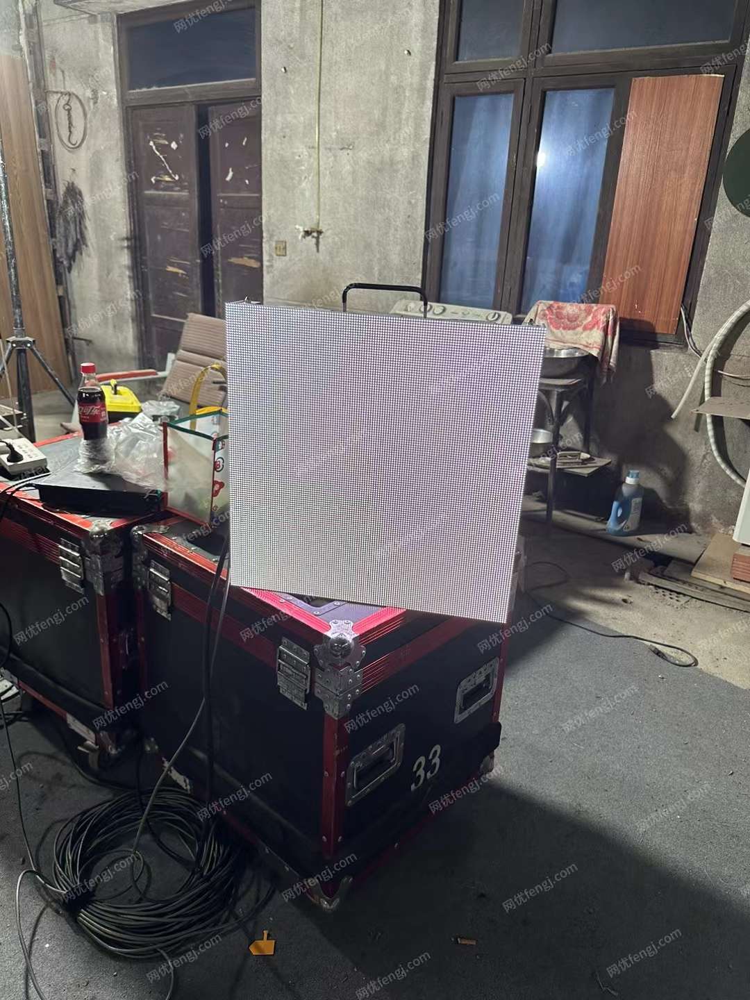 led全彩显示屏室内外p系列液晶高清电子展厅会议直播大屏幕