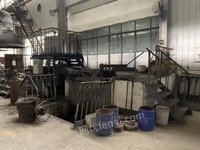 重庆机床（集团）有限责任公司持有的铸造设备中频无芯感应熔铜炉一台招标