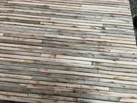 鹿寨联创木业有限责任公司2.1*1.22*0.021m桉木平接板转让项目