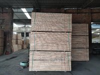 鹿寨联创木业有限责任公司2.1*1.22*0.021m桉木平接板转让项目