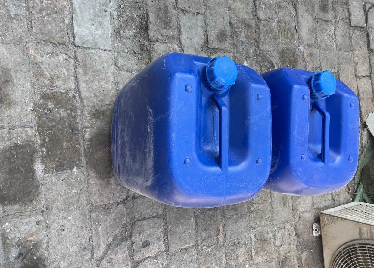陕西西安出售二手蓝桶、铁桶，成色新，，欢迎询问