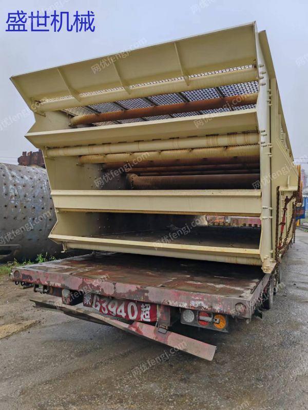 低价出售全新未用3070振动筛