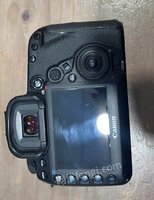 1月14日京[22]单位淘汰处置佳能5D4相机一台（功能正常，无配件）处理招标